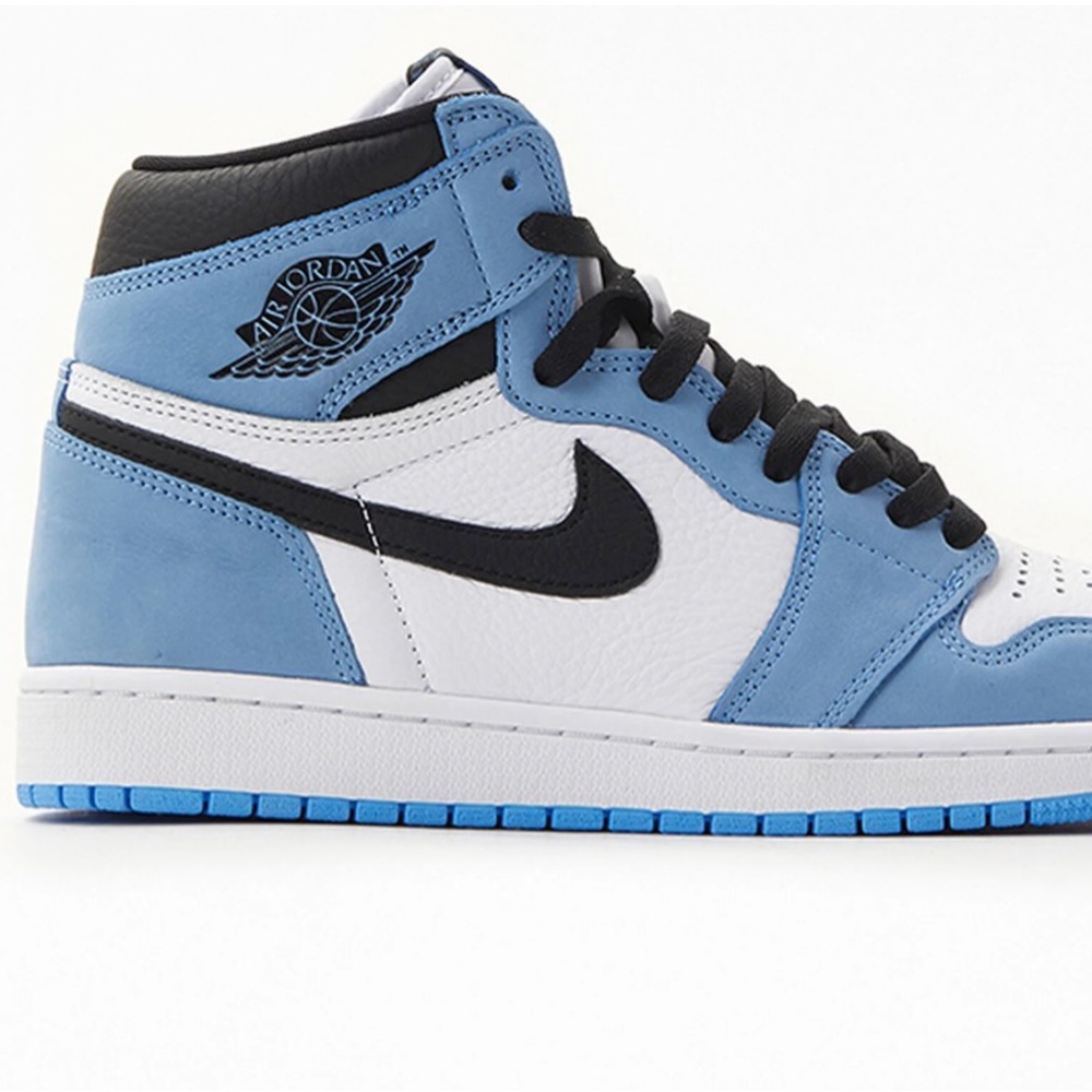 Nike Air Jordans Retro Varsity Blue high  size 4 youth, 5.5 Ladies, 36 euro
